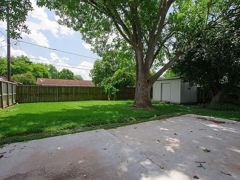 4205 Ember Ln — Photo 24