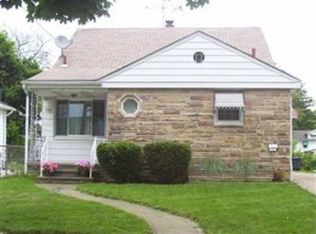 1061 Dayton St, Akron, OH 44310