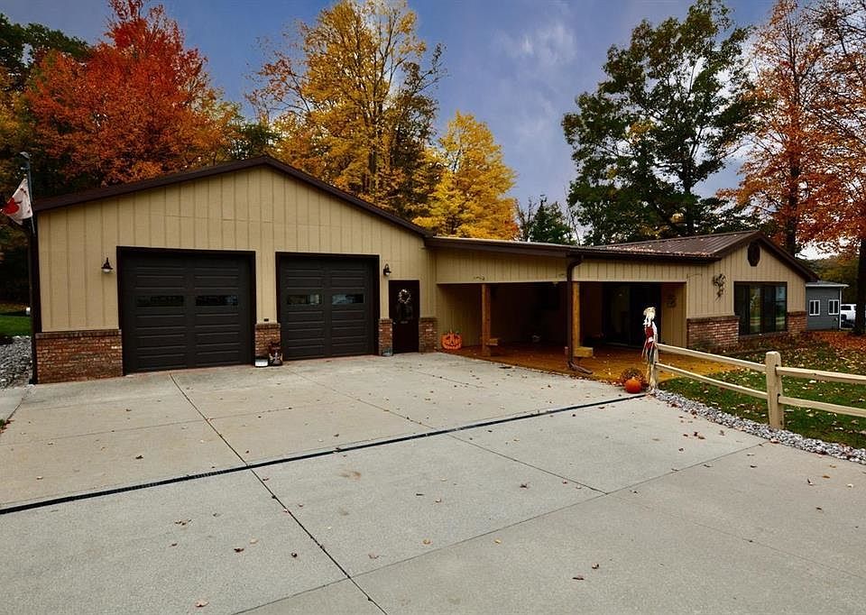 1st image of 461 W Taylor Dr