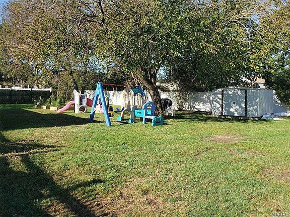 2nd image of 56 Benjoe Dr