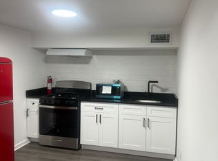 10 McDougal St #B, Jersey City, NJ 07304