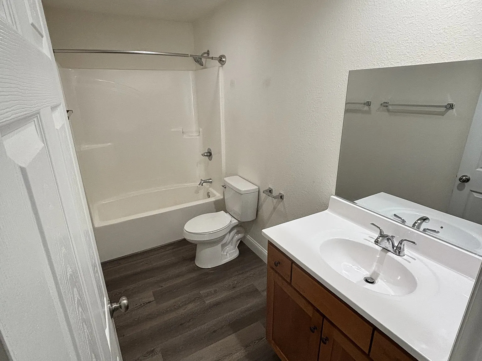 1726 View Street - 1 — Photo 4