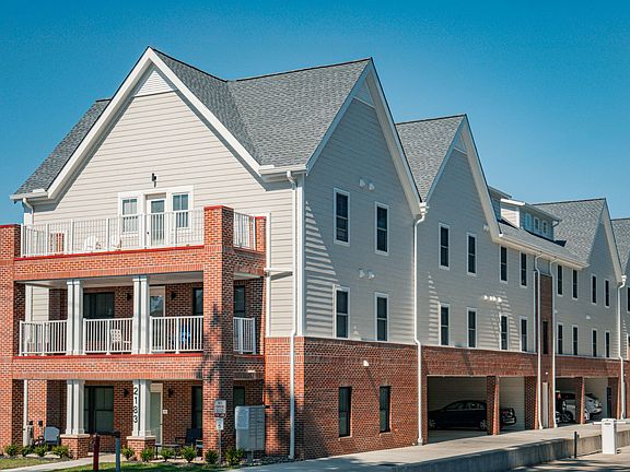 2nd image of 2183-2185 Cornell Rd #3B