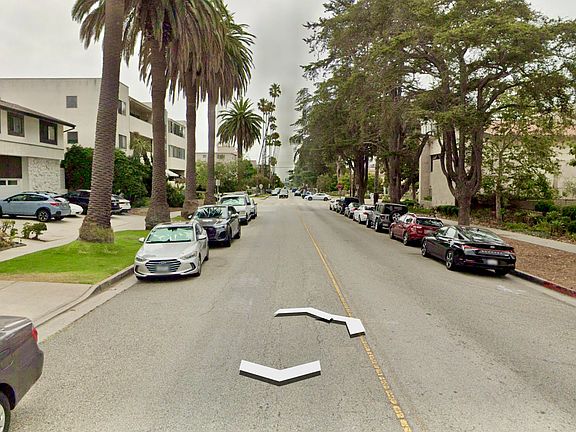 View from the street looking south down Lincoln Blvd.