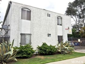 6025 Ernest Ave, 2 beds  1.0 baths (650 sqft)