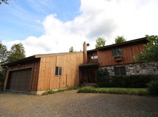 6 Locust Lake Rd, Blairstown, NJ 07825