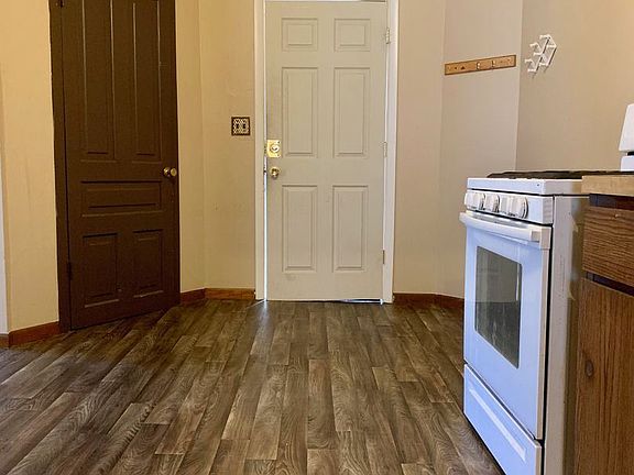 3rd image of 3121 Sanford St APT 3