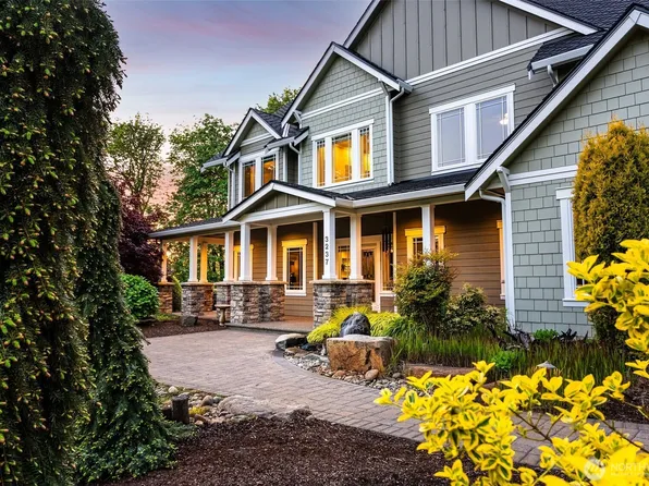 3237 Gravelly Beach Loop NW, Olympia, WA 98502