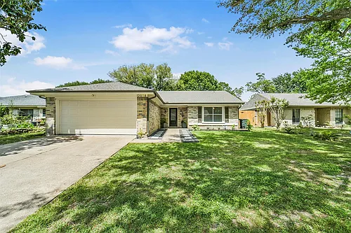 12018 Woolford Dr Photo 1
