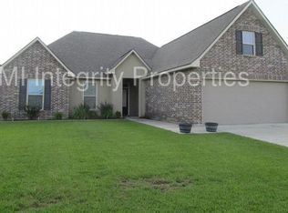 114 Caillou Grove Rd, Youngsville, LA 70592