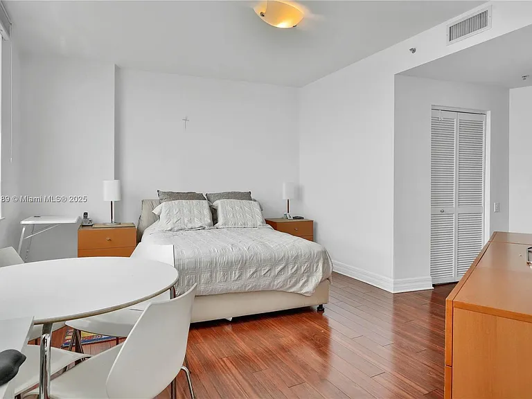 808 Brickell Key Dr #2506 — Photo 13