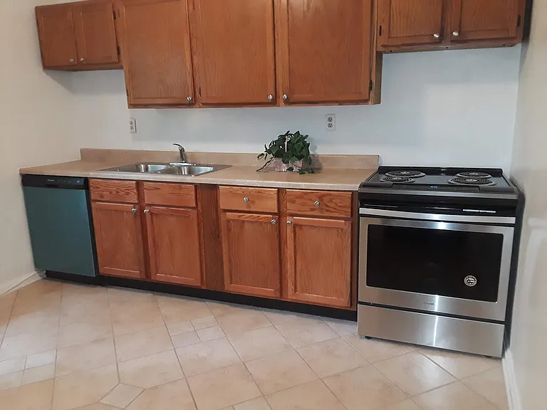 5928 Belmont Ave — Photo 5