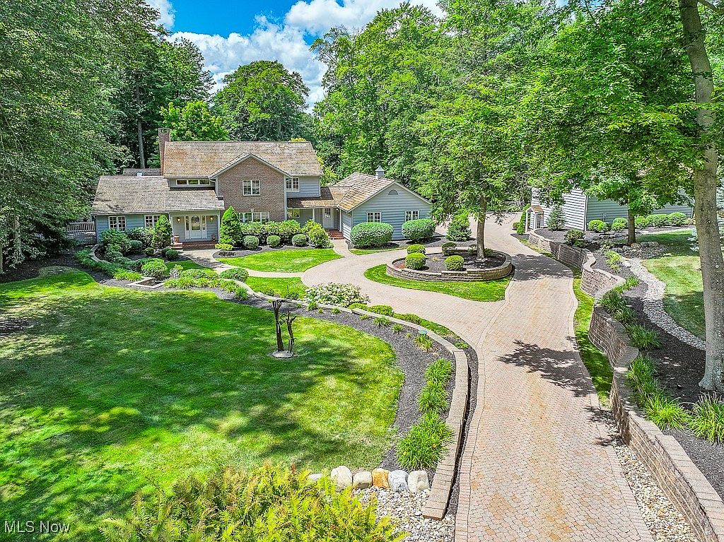 1160 Fox Hill Dr, Gates Mills, OH 44040 | Zillow