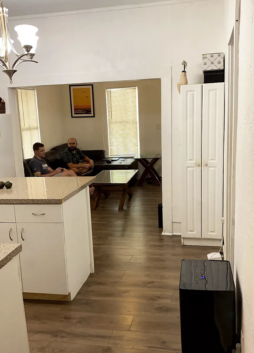 3 bed, 1150 sqft, $2,000 — Photo 3