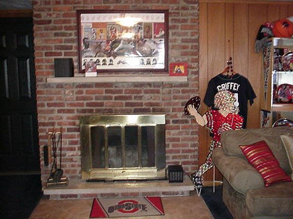 4th image of 2739 Lutz Ave