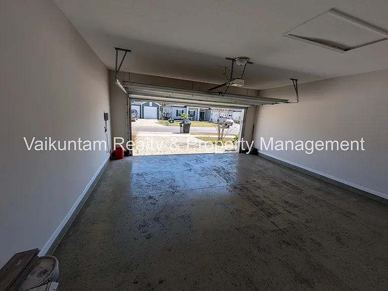 100 Golden Fern Dr — Photo 26