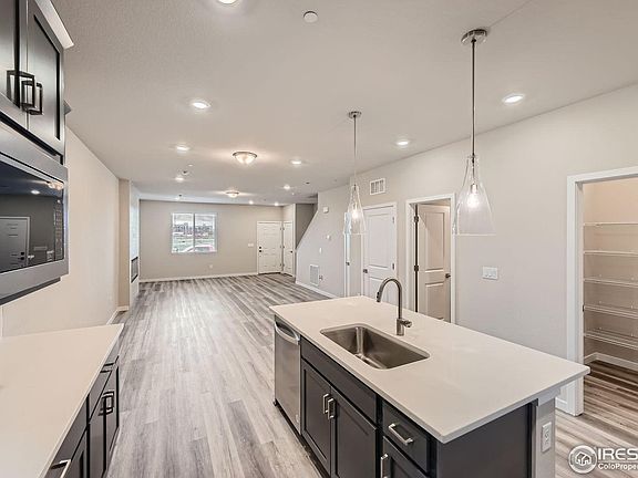 3rd image of 2822 South Flat Cir