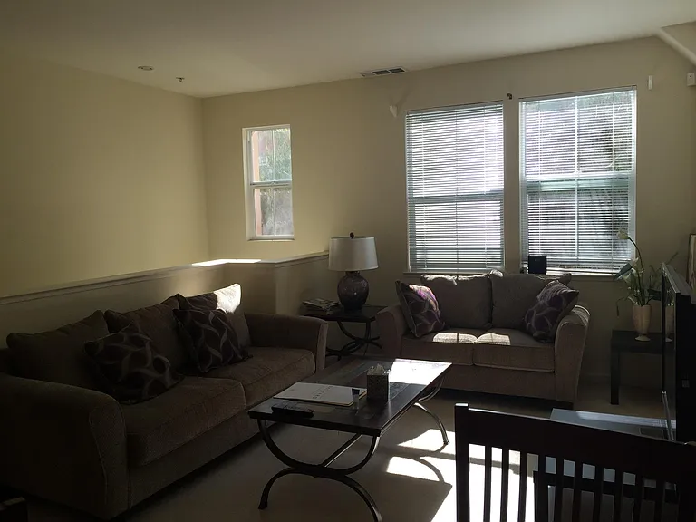 2240 Beech Cir — Photo 3