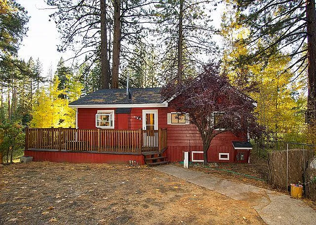 591 Brassie Ave — Photo 1