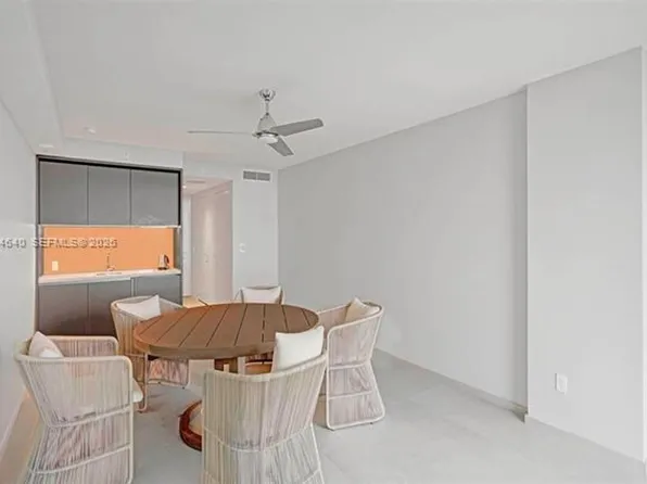 18975 Collins Avenue Cabana, North Miami Beach, FL