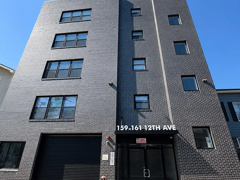 159 12th Ave #303 — Photo 1