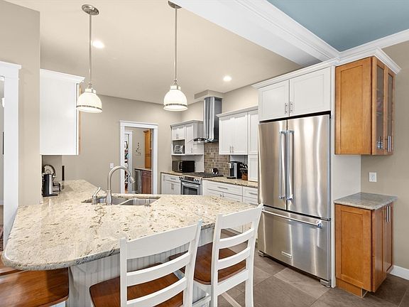 5th image of 33 Glebe St