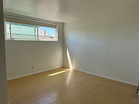 5th image of 952 Maltman Ave #2
