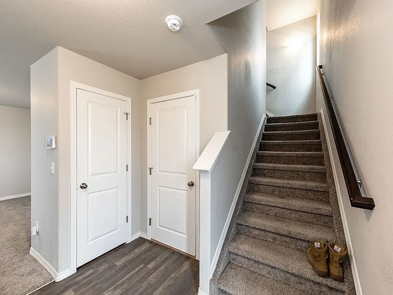 4037 Jericho Loop — Photo 2