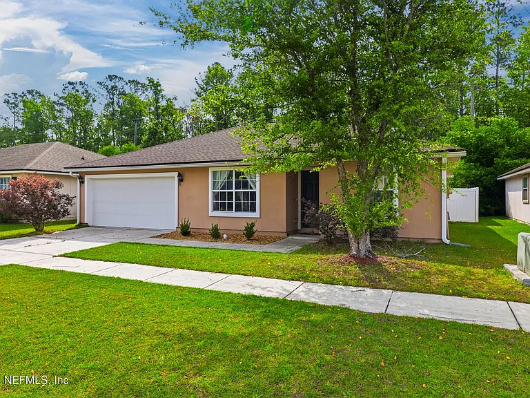 45084 Ingleham Cir — Photo 3