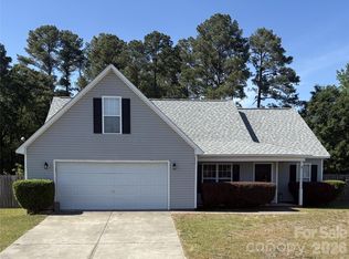 195 Moorea Dr, Raeford, NC 28376