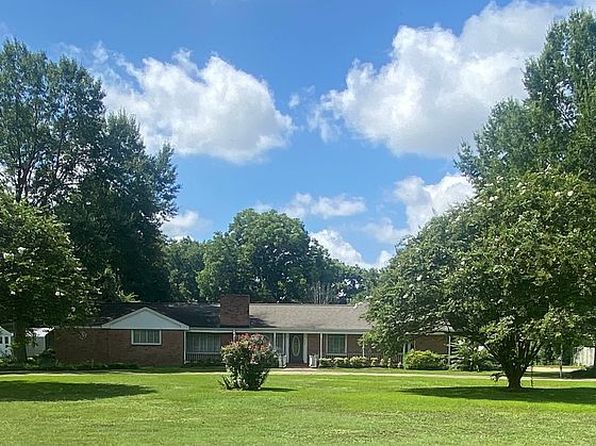 114 Burnside Dr