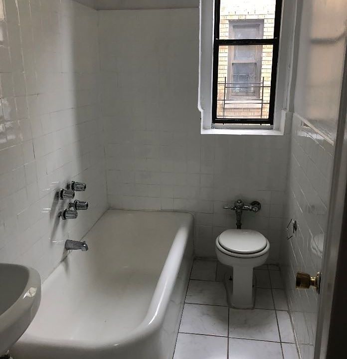 1st image of 12 Seaman Ave APT 5j