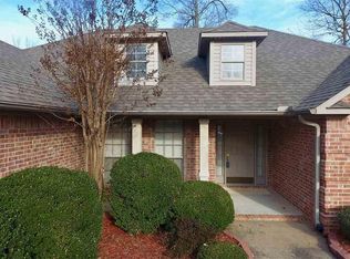 126 Nemours Ct, Maumelle, AR 72113