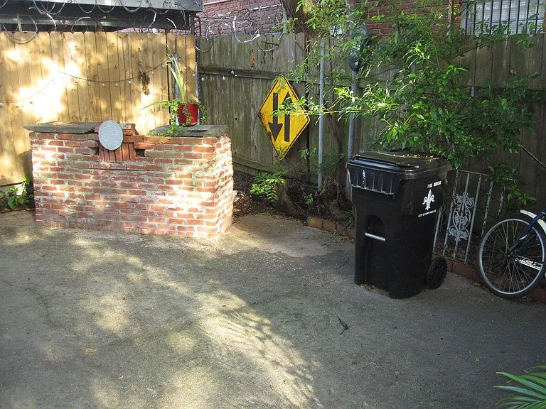 1629 Toledano St — Photo 12