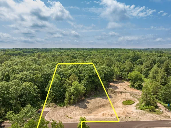 4665 Leaning Birch Dr #3, Traverse City, MI 49685