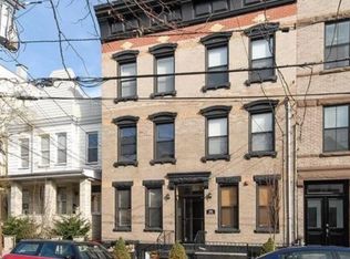 106 Maple St #6, Weehawken, NJ 07086