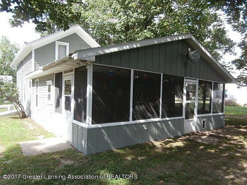 2nd image of 211 W Pine St