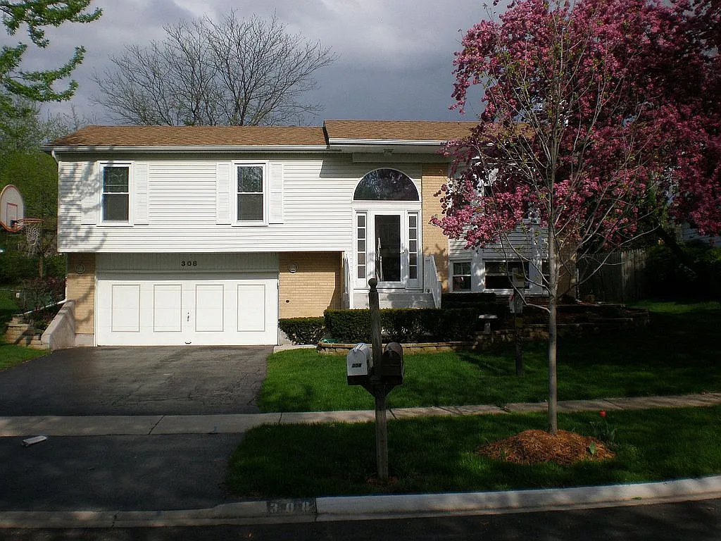 308 Bedford Rd photo 1