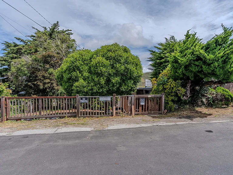 463 Talbot Ave — Photo 23