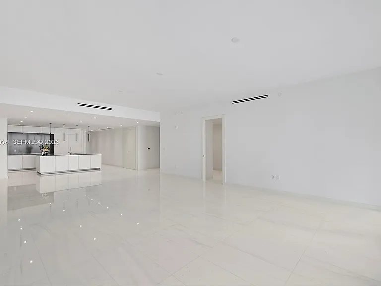 300 Biscayne Boulevard Way #3404C — Photo 12