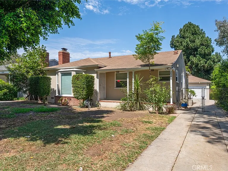 2526 Purdue Ave — Photo 3