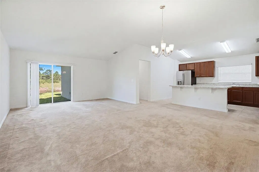 3 bed, 2.0 bath, 1524 sqft, $2,000 — Photo 4