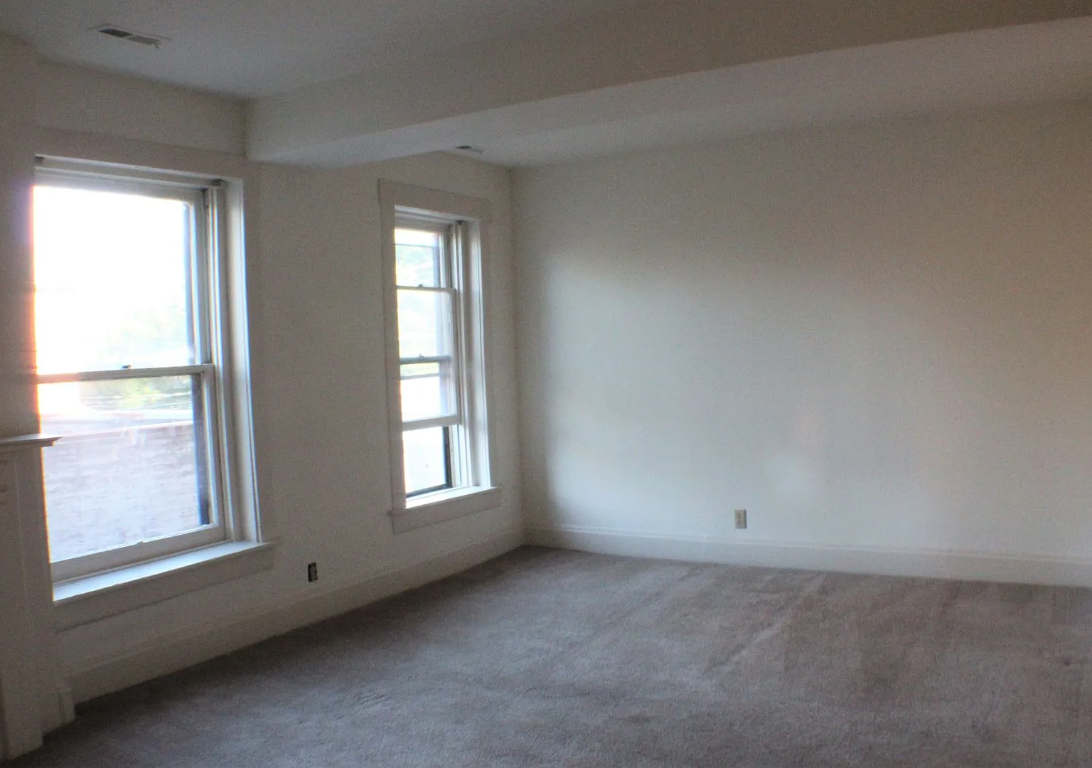 984res — Photo 2