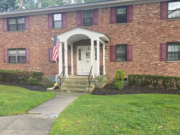 452 Somerset Drive #F, Pearl River, NY 10965