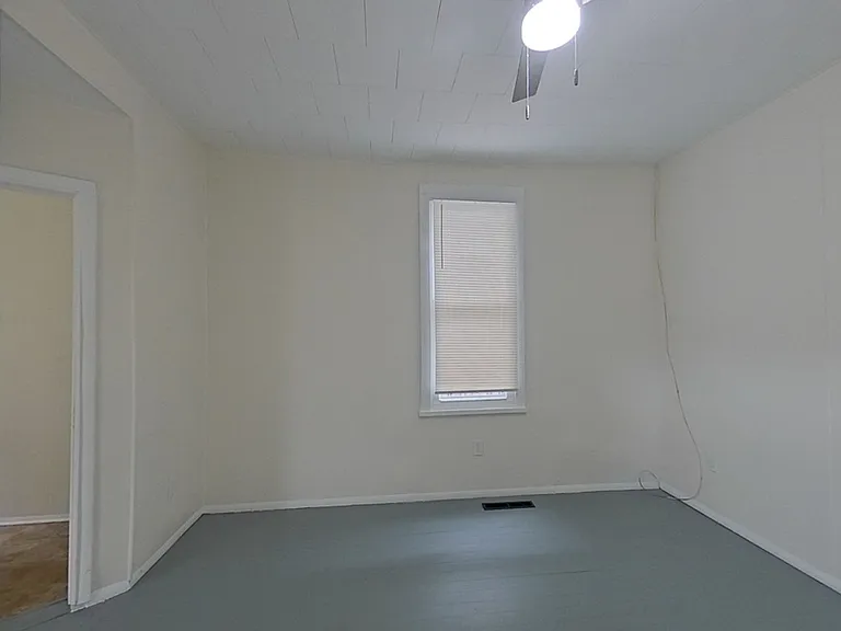 1473 Thomas Ave — Photo 18