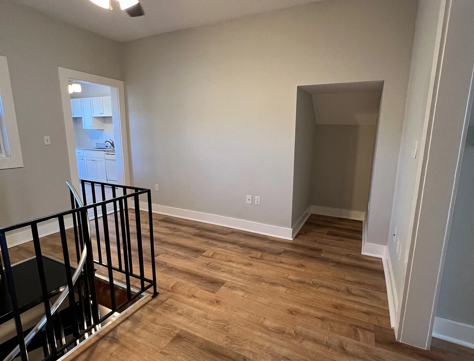 5 bed, $6,000 — Photo 4