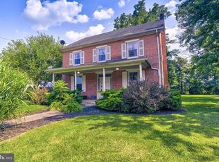 673 Auction Rd, Manheim, PA 17545