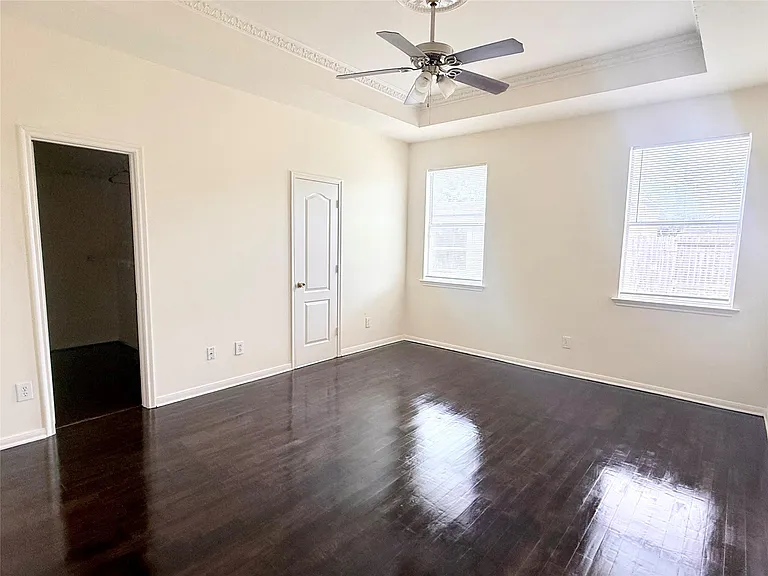 6530 Signal Point Ln — Photo 14