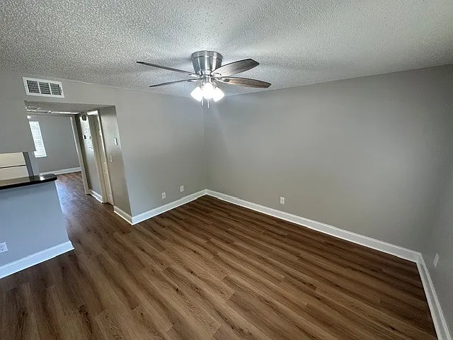 6828 S Trask St #6 — Photo 9