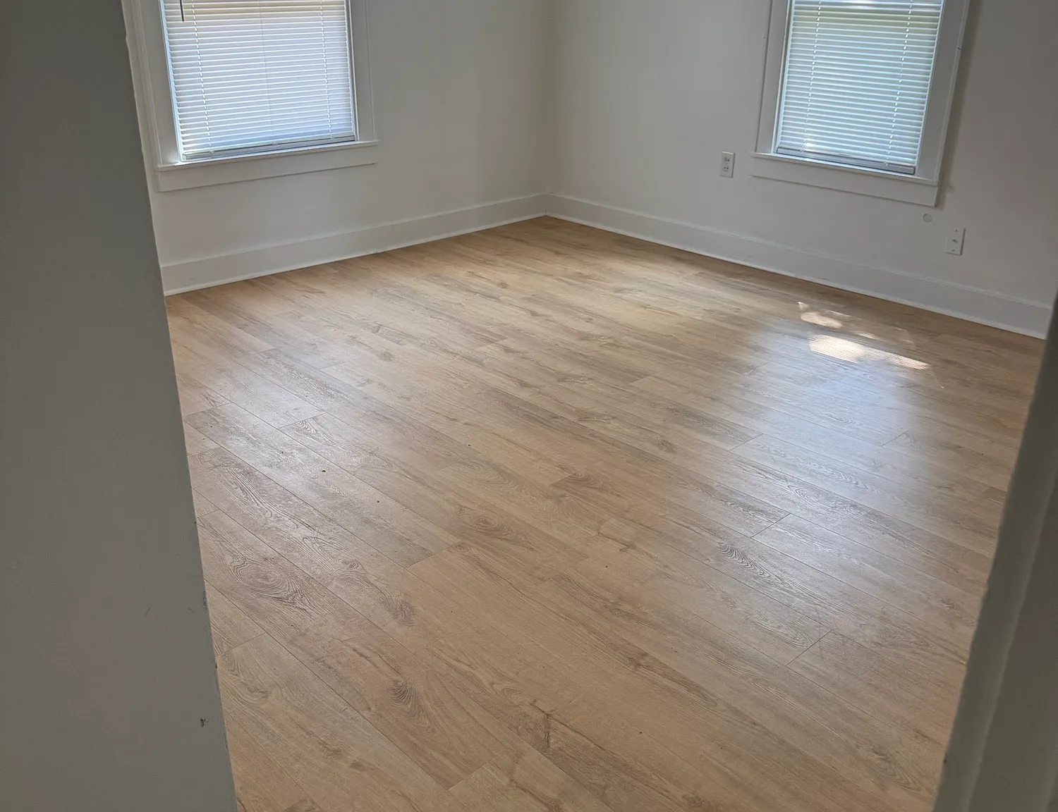 2 bed, 900 sqft, $1,400 — Photo 3